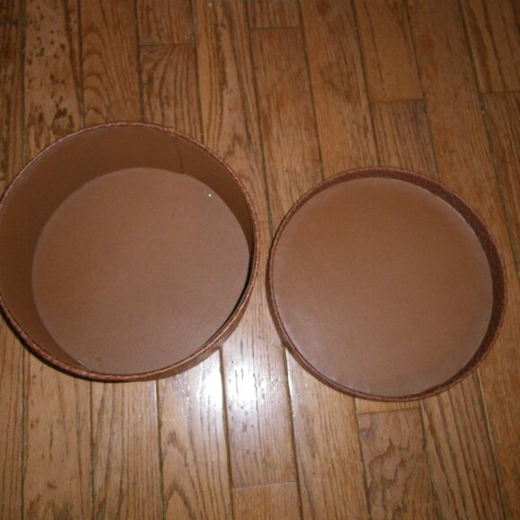 Exotic Faux Animal Hide Large Round Decorative Storage Container Home Decor - Picture 3 of 4